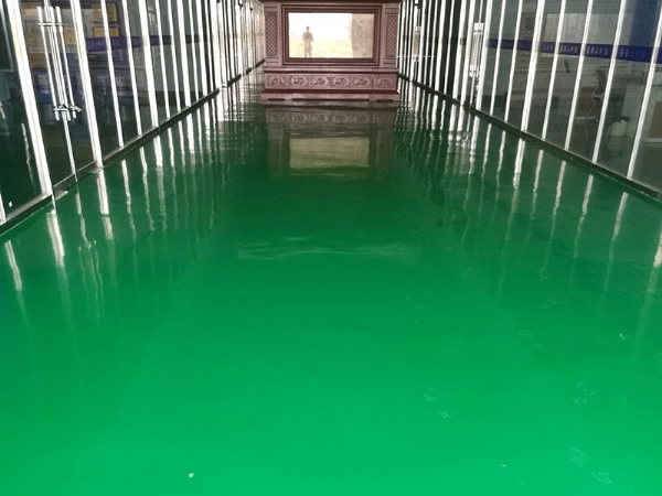 密封固化劑地坪和環(huán)氧地坪有什么不同？